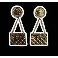 ราคา AuthenChanel vintage clip on earrings CC logo flap bag (12574311017)