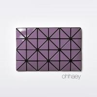 ราคา ✨ส่งต่อ BaoBao Pouch Bag สี purple ของแท้100%✨ (541818370)