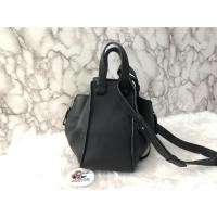 ราคา Used Loewe hammock small size in black (2371268376)