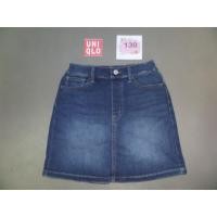 ราคา ่กระโปรงยีนส์เด็ก UNIQlO size 130 มือสองใหม่มาก (7490265307)