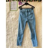 ราคา GAP กางเกงยีนขายาวตัดปลายขา (12179409404)