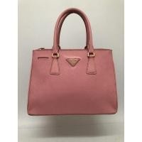 ราคา กระเป๋ามือสอง PRADA MILANO สีชมพู หนัง Saffiano ขนาด 13 นิ้ว พร้อมส่ง (21329575047)