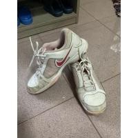 ราคา ราคารวมส่ง รองเท้า nike มือสอง สภาพ 40 % 7.5us uk5 สีขาวชมพู (10452119295)