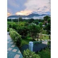 ราคา Voucher : บ้านไม้หอมรีสอร์ท สวนผึ้ง ห้อง Mountain View พร้อมอาหารเช้าสำหรับ 2 ท่าน (7053195653)