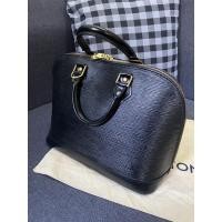ราคา LV Alma epi Leather ปี 01 สวยๆ เดิมๆ ของแท้พร้อมส่ง (8012802378)