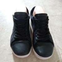 ราคา รองเท้าผ้าใบสีดำ ยี่ห้อ Lacoste แท้ (มือสอง) (22890208316)