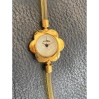 ราคา folli follie watch รูปดอกไม้ เรือนสีทอง ของแท้ มือสอง (18688665681)