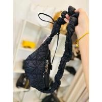 ราคา กระเป๋าสพายข้างcarlynbag (19484815046)