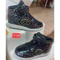 ราคา ✨️ มือ 2 รองเท้าแบรนด์แท้  paperplanes (29804338842)