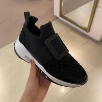 ราคา Roger Vivier Sneakers viv run 38.5 (17930344700)