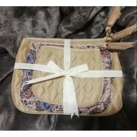 ราคา Kanebo เซทกระเป๋าเครื่องสำอาง (1119218554)