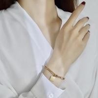 ราคา 21-สลักชื่อฟรี สร้อยข้อมือสแตนเลสแท้ (20242132424)