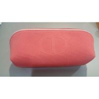 ราคา กระเป๋าเครื่องสำอางค์ DIOR (25666439839)