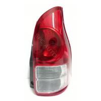 ราคา ไฟท้าย TOYOTA AVANZA ปี 2012 ขวา (5957531485)