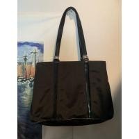 ราคา ❌ตำหนิ❌ กระเป๋าสะพาย City dkny 15”ผ้าไนลอน (13491868052)