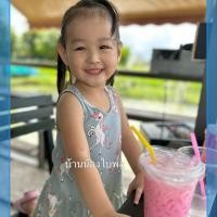 ราคา พร้อมส่ง ชุดเดรสโพนี่สีเขียวH&M มือสอง มี 1 ชุดเท่านั้น (25471930942)