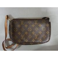 ราคา lv หลุยส์ ครอสบอดี้ ถอดสายได้ (11707593891)