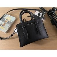 ราคา พร้อมส่ง กระเป๋า charles&keith (3065276136)