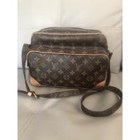 ราคา กระเป๋าแบรนด์เนม Louis Vuitton nile MM แท้✔️ มือ2 (3672466146)