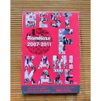 ราคา CD+DVD Best Of KAMIKAZE อัลบั้มบันทึกความสำเร็จตลอด 4 ปี (2007-2011) / (สินค้ามือ 2) (18582641945)
