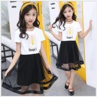 ราคา ชุดเดรสเด็กผู้หญิง เสื้อสีขาวกระโปรงดำ OOp สำหรับเด็ก 4-12 ปี ผ้าคอตตอน (พร้อมส่งในไทย) (1601505694)