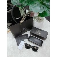 ราคา Versace sunglasses + Guccie wallet (28405863170)