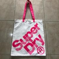 ราคา กระเป๋าผ้า superdry (1399689888)