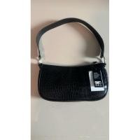 ราคา กระเป๋าสะพายไหล่ H&M แท้ ใหม่พร้อมTag (25785291118)