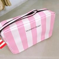 ราคา แท้วิคตอเรียซีเคร็ทกระเป๋าเครื่องสำอางค์ใบใหญ่ Victoria's Secret จาก ช็อปอเมริกา (11616992456)