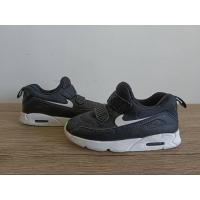 ราคา Nike Air Max Tiny รองเท้าผ้าใบ สีดำ Sz.13.5 cm. รองเท้าเด็ก มือสอง (20449249088)