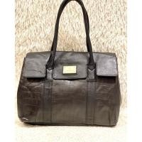 ราคา กระเป๋าหนังมือสองแบรนด์ VINCIS BENCH สภาพยังใหม่ มีช่องใส่ของช่องใหญ่ 3 ช่อง ภายในสะอาด (23987123559)