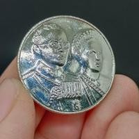 ราคา เหรียญคู่ ในหลวง พระราชินี เนื้อกะไหล่เงิน เหรียญพระราชทาน เป็นเหรียญที่ระลึก (14785600174)