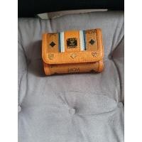 ราคา mcm (used) ของแท้ 100% กระเป๋าสตางค์3พับใบสั้น (27108993384)