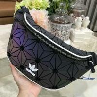 ราคา กระเป๋าสะพาย Adidas Originals 3D Mini Airline (1900170845)