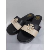 ราคา รองเท้า TORY BURCH มือสอง สภาพใหม่มาก ไซส์ 36 (เป็นของใช้เองค่ะ) (11281128812)