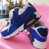 ราคา รองเท้ามือสองเด็ก Nike Air แท้100% (2081749864)