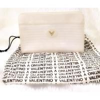 ราคา กระเป๋าคลัท VALENTINO มือสอง แท้ % (1550591267)