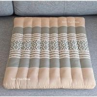 ราคา เบาะรองนั่ง ผ้าทอลายโบราณ สีสวยมีเอกลักษณ์ ขนาด 50×50×6 cm. (26625631250)