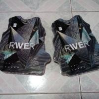 ราคา BNK48​ River Album ไม่มี บัตร2-shot รูปสุ่ม (เฉพาะ CD+DVD+Booklet) (1398198969)