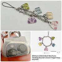 ราคา สร้อยข้อมือ หรือ ที่ห้อยกระเป๋า แบรนด์ Coach ราคามือสองในเวบราคาแรงอยู่นะคะ (22763840039)