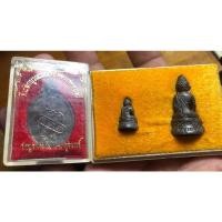 ราคา เหรียญ-พระกริ่ง-พระชัย หลวงพ่อพระชีว์ เนื้อนวะ รุ่นที่ระลึกบูรณะมณฑปหลวงพ่อพระชีว์ วัดบูรพาราม จ.สุรินทร์ ปี 2537 (19601780097)