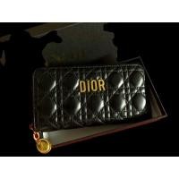 ราคา *พร้อมส่งฟรี* กระเป๋าสตางค์ผู้หญิงDior “hi-en” (12722790752)