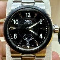 ราคา Oris Motor Sport TT1/TT3 Black/Steel Ø42mm ref. 635 7518 4464 MB (28260853512)
