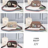 ราคา ราคาสุดว้าวพร้อมส่ง Coachงานปั้ม สะพายข้าง มิกกี้เม้าท์ (2680121702)