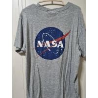ราคา เสื้อ Nasa H&M [มือสอง] (25467682213)