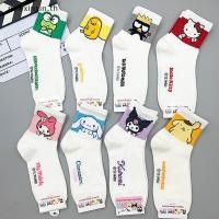 ราคา ^N^ Hello Kitty Medium Tube Socks Kuromi การ์ตูนสัตว์ถุงเท้า Kawaii Sanrio Melody ถุงเท้า Rosered สีดําสีขาวถุงเท้าสําหรับสาวผู้หญิง {T} (28924537052)