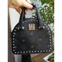 ราคา กระเป๋า MCM mini halfmoon ดำหมุด มือสองของแท้ (10405803664)