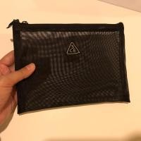 ราคา USED กระเป๋าเครื่องสำอางค์ 3CE แท้ สภาพดีจ้า (1574709251)