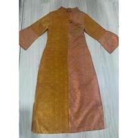 ราคา เดรสไหมเก่า สีเหลืองทอง ของใหใ่ (26100304037)