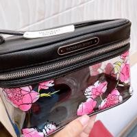 ราคา กระเป๋าเครื่องสำอางค์ Victoria’s Secret ของแท้ (13870493182)